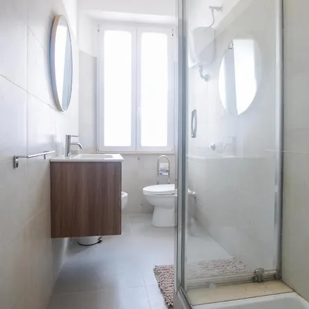 1 Bedroom Beautiful In Appartement *